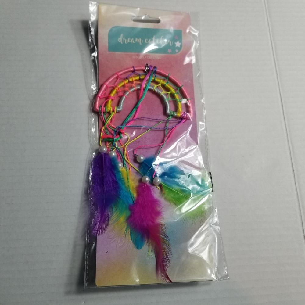 NWT DREAM CATCHER MULTICOLOR RAINBOW WITH FEATHERS